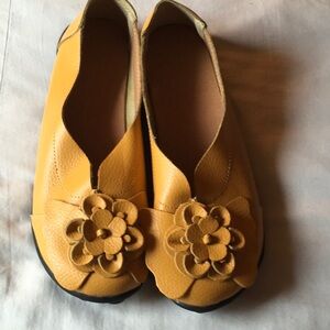 Yellow Leather Women's Shoes with Floral Design